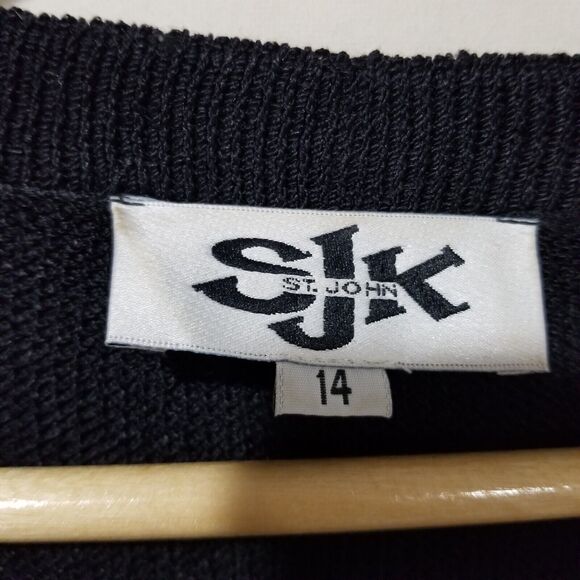 ST. JOHN Santana Knit Sweater Size 14 Black V-Neck Center Bow Clasp Long Sleeve - Picture 4 of 12